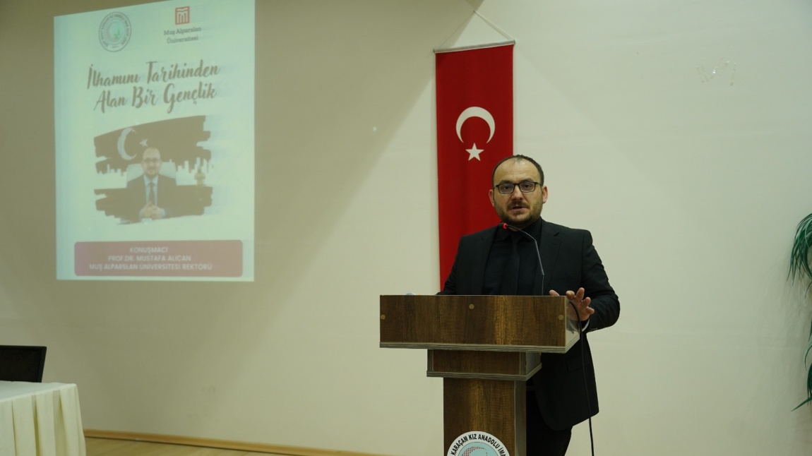 Muş Alparslan Üniversitesi Rektörü Prof. Dr. Mustafa ALİCAN Öğrencilerimizle Buluştu